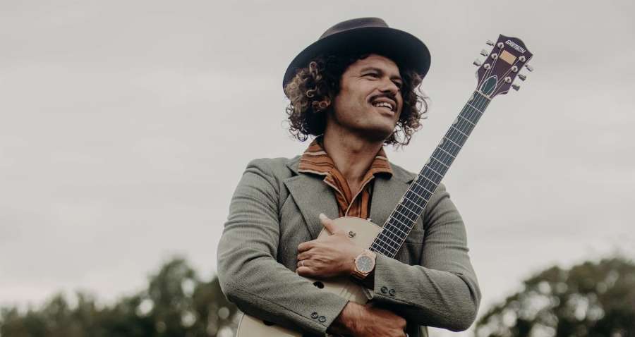 Laughing Bird Arts Association - Ash Grunwald Live in Concert
